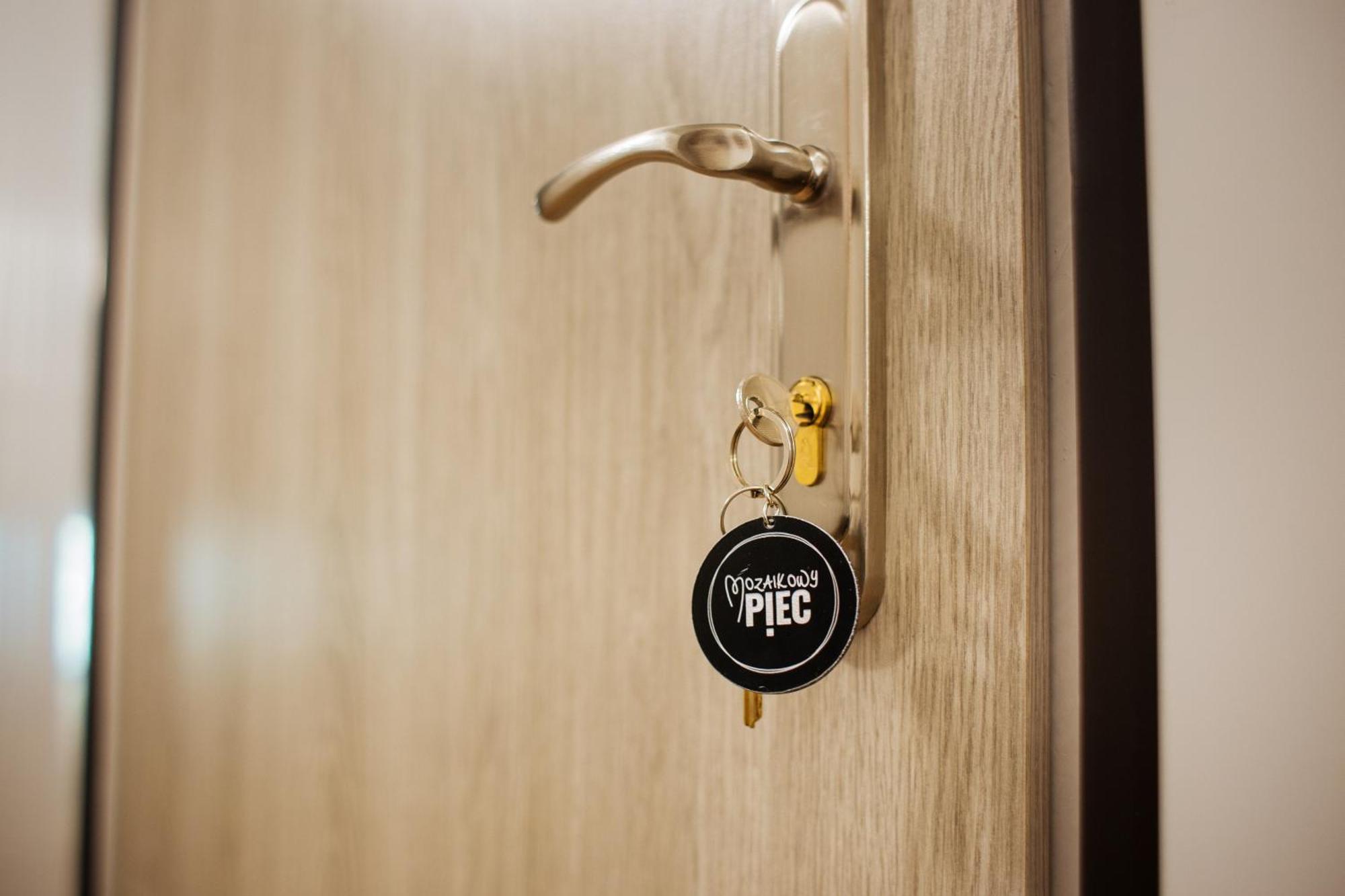 Apartament Mozaikowy Piec Ślesin Zewnętrze zdjęcie