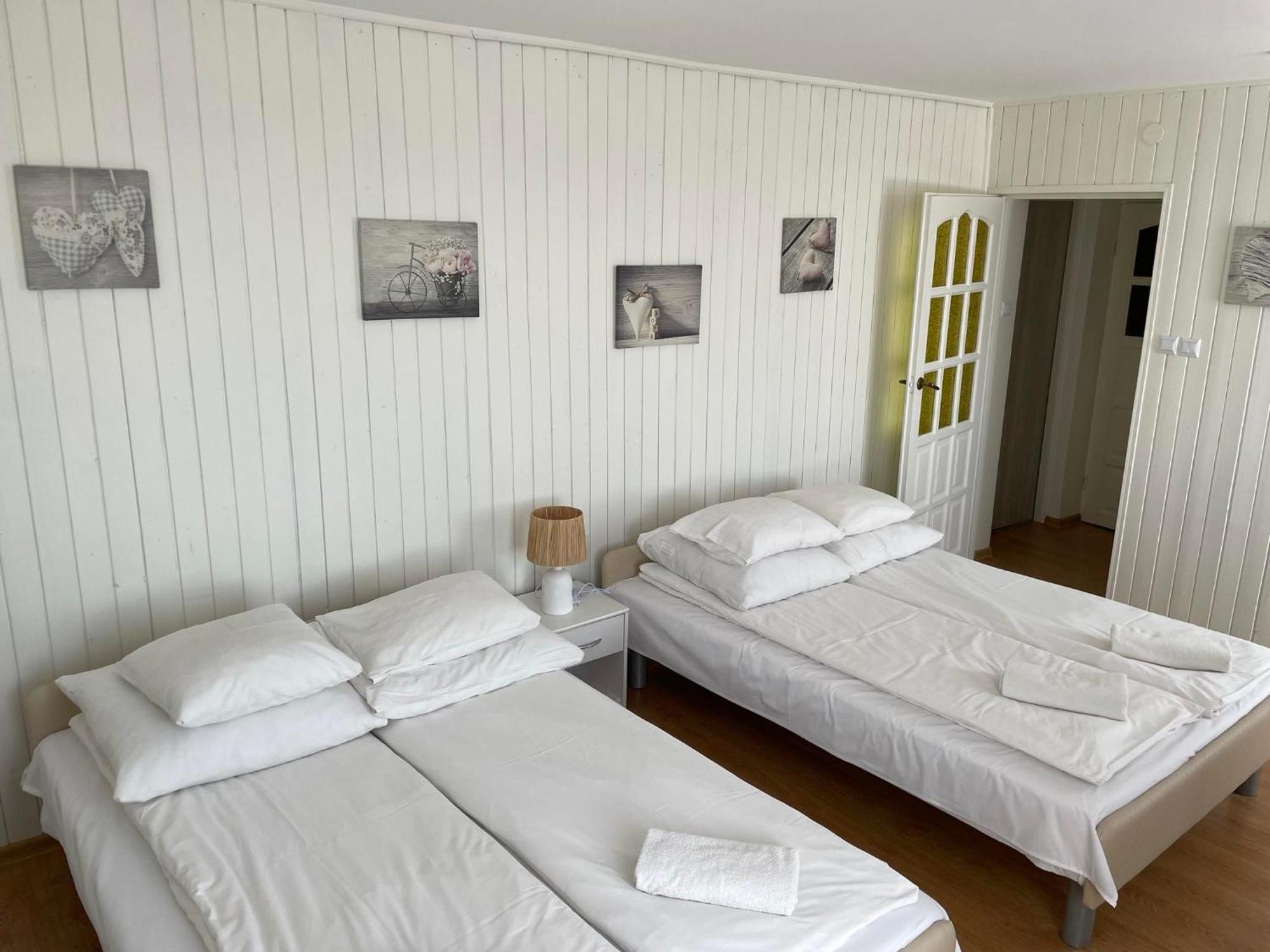 Apartament Mozaikowy Piec Ślesin Zewnętrze zdjęcie